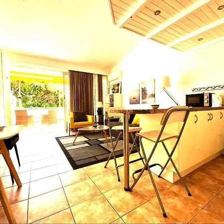 Estudio Paradero Playa de las Americas (Tenerife)